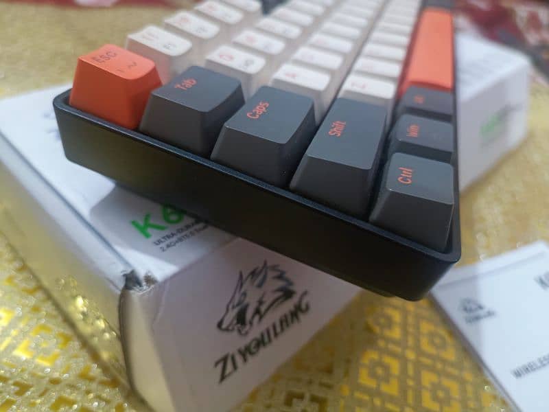 Mechanical Wireleass keyboard K68 Ziyoulang Gaming Keyboard 11