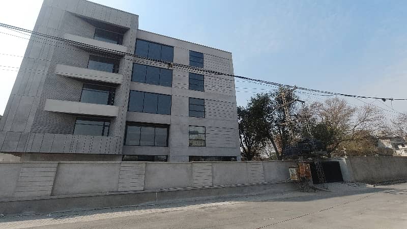 Stunning And Affordable Prime Location Office Available For Rent In Gulberg 3 4