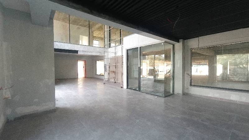 Stunning And Affordable Prime Location Office Available For Rent In Gulberg 3 7