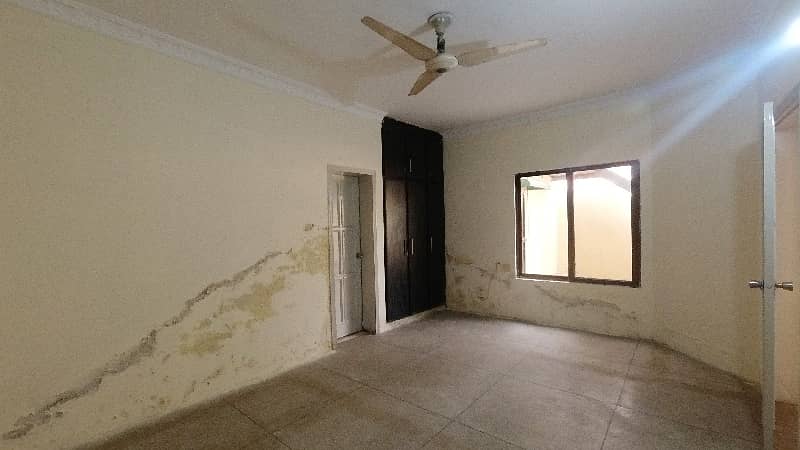 Get Your Dream Prime Location House In Gulberg 4 Lahore 8