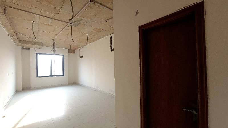 A Office Of 438 Square Feet In Rs. 60000 For Rent 6