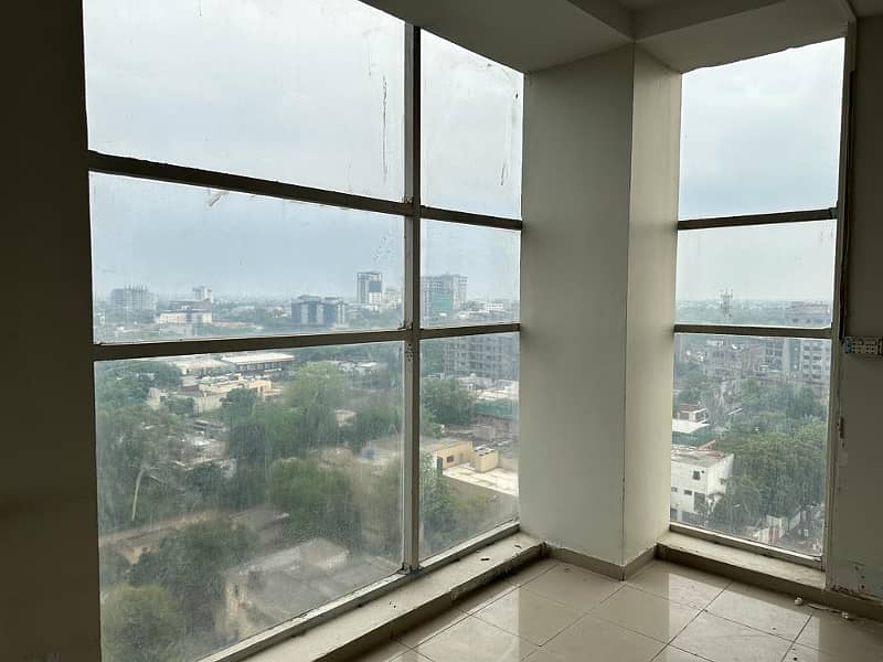 1600 Square Feet Office Available For Rent at Gulberg 1
