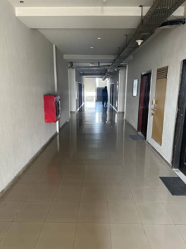 350 Square Feet Office Available For Rent At Main Boulevard Gulberg 9