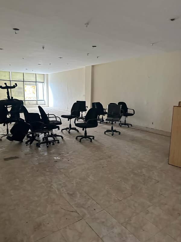 1800 Square Feet Office Available For Rent At Main Boulevard Gulberg 5