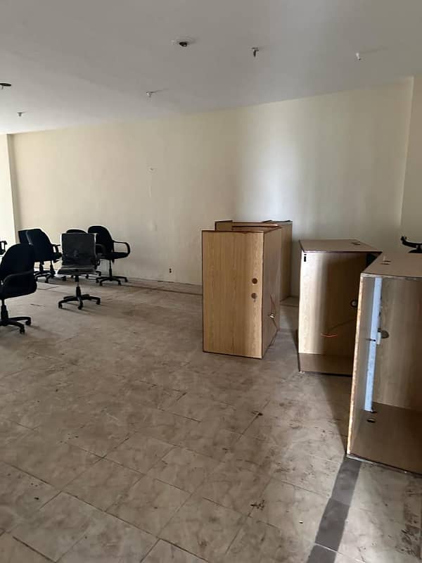 1800 Square Feet Office Available For Rent At Main Boulevard Gulberg 15