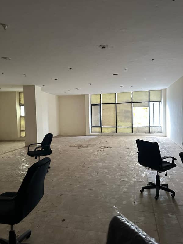1800 Square Feet Office Available For Rent At Main Boulevard Gulberg 16