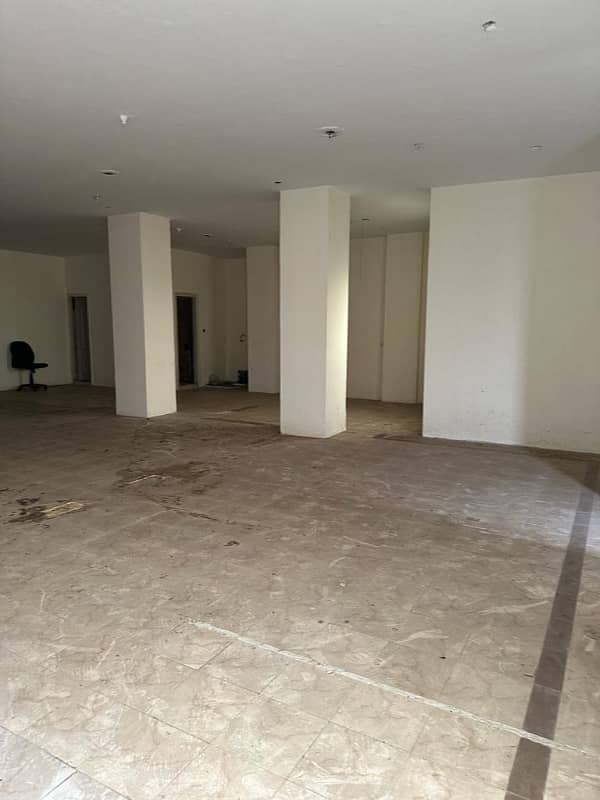 1800 Square Feet Office Available For Rent At Main Boulevard Gulberg 18