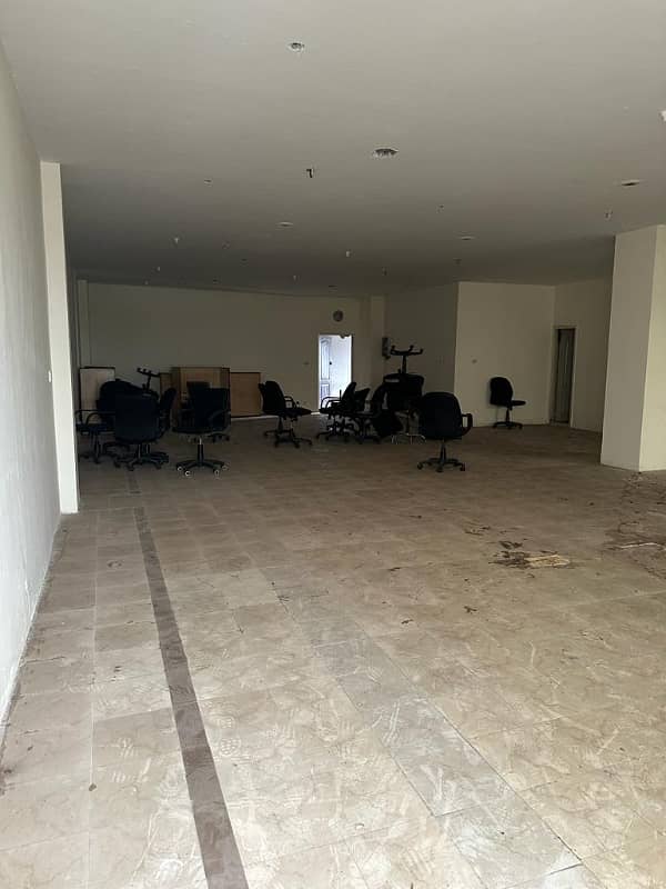 1800 Square Feet Office Available For Rent At Main Boulevard Gulberg 23