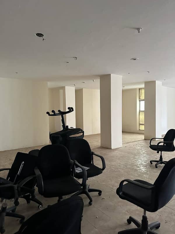 1800 Square Feet Office Available For Rent At Main Boulevard Gulberg 24
