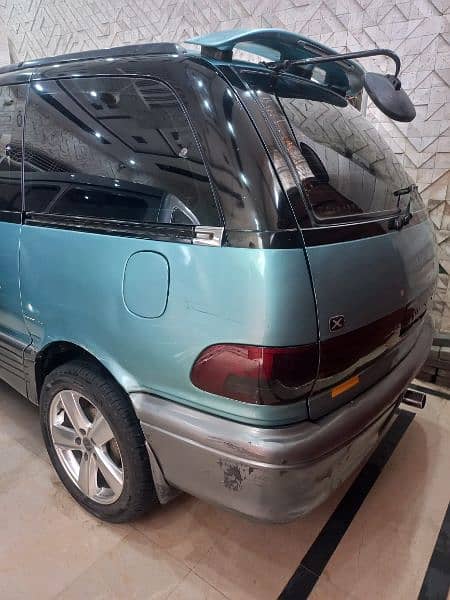Toyota estima good condition and home used 11