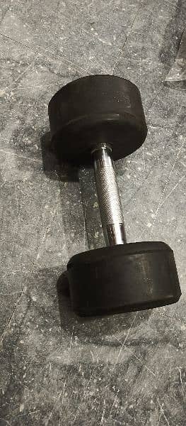 High quality dumbells Available only at 320/ Kg, range from 1-30 kg. 3