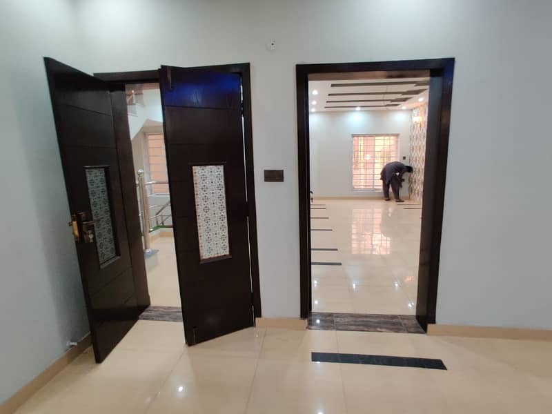 House In Nawab Town - Block A For rent 6