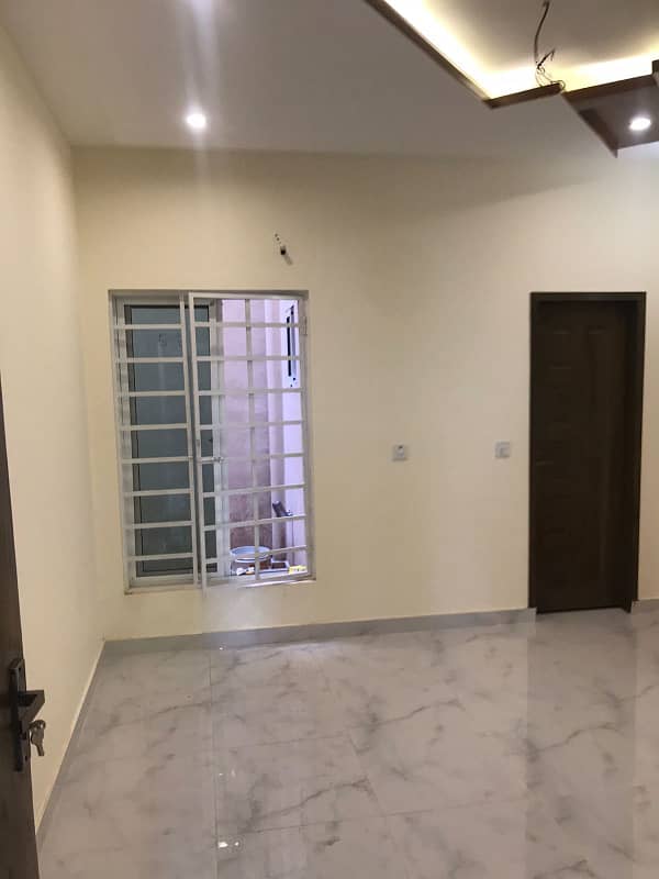 5 MARLA BEAUTIFUL BRAND NEW LOWER PORTION FOR RENT IN NAWAB TOWN 11