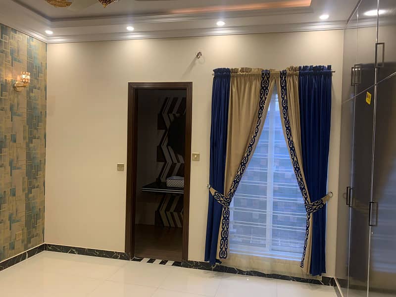 5 Marla Beautiful Tripple Storey House For Sale In Etihad Town Phase 1 28