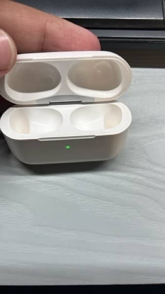 Air Pods Pro 4