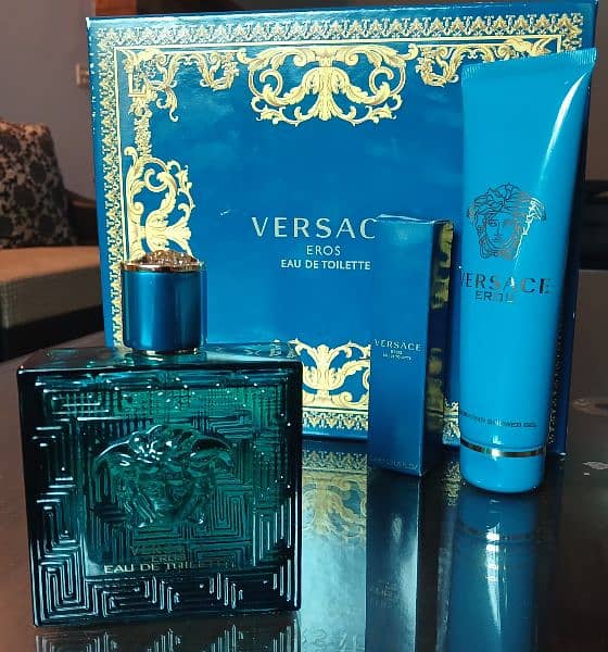 versace perfume and body set 1