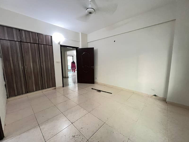 Facing Park 03-Bedroom Apartment available for Rent in Askari-11, Lahore 8