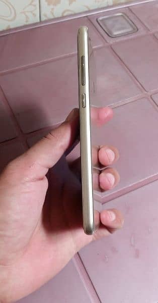Huawei (honor) p8 Lite for sale. . 3