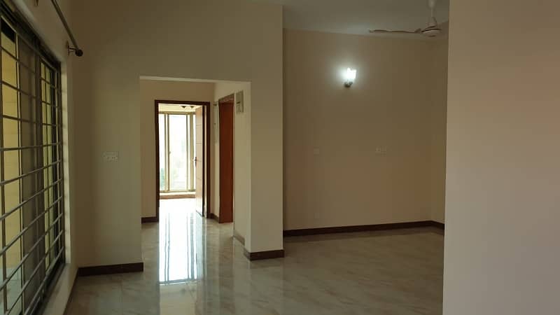 427 Square Yards House Available In Askari 5 - Sector H For sale 2