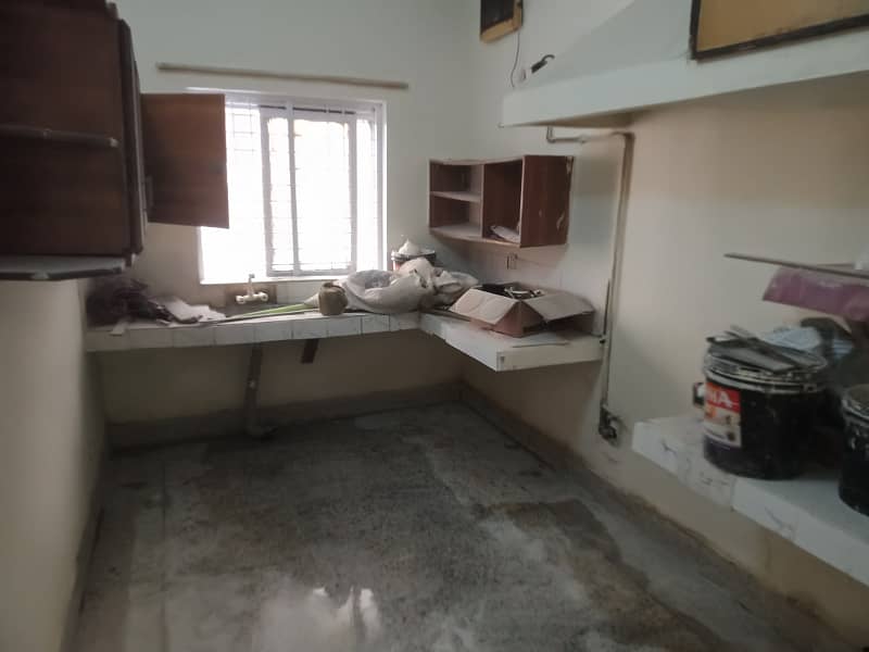 LOWER PORTION FOR RENT IN JOHAR TOWN 7