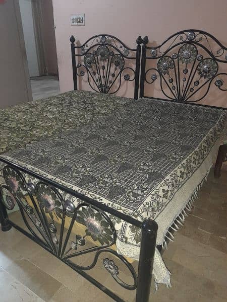 2 single iron bed with dressing table 1