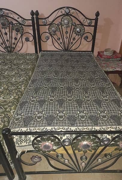 2 single iron bed with dressing table 2