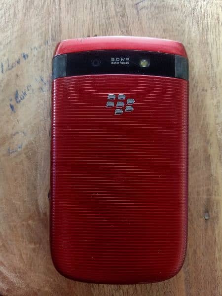 BlackBerry 9800 1