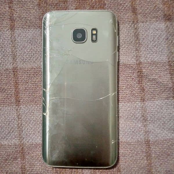 Samsung Galaxy S7edg 4