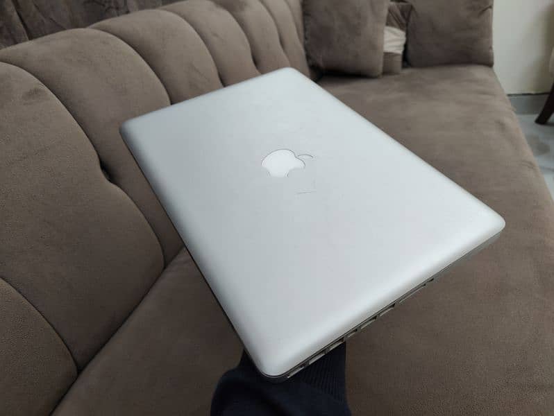 MACBOOK PRO 2012 MODEL REASONABLE PRICE 0