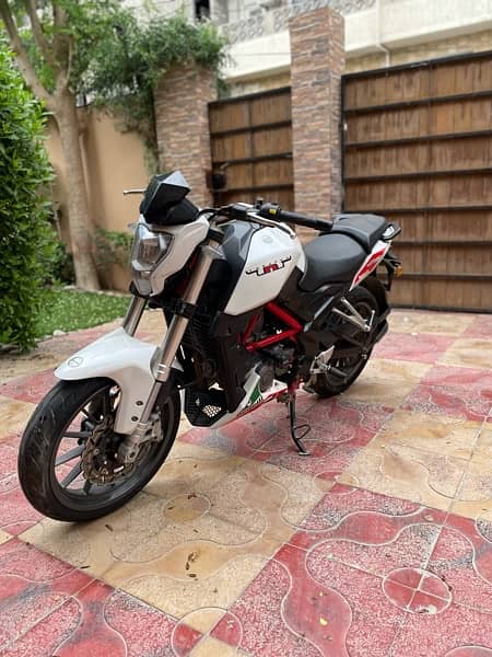 Benelli TNT 250i 2