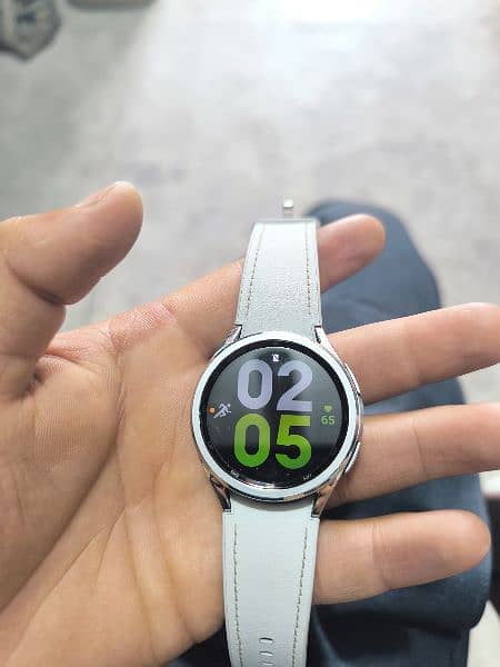 smart watch Samsung galaxy s6 classic new 9