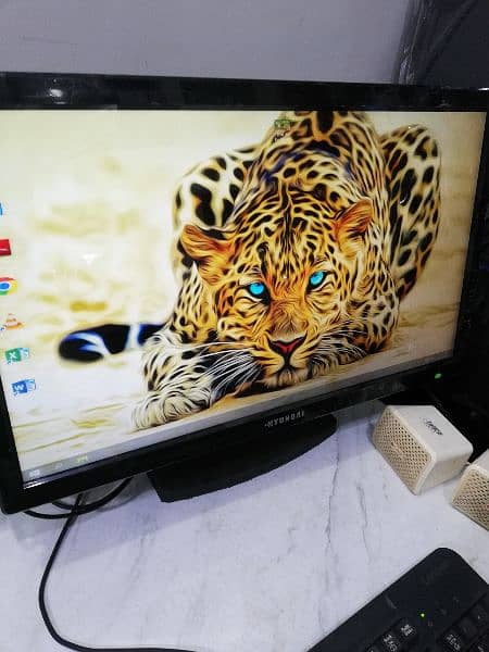 Hyndai 22 inch LED Monitor with Dp & VGA Ports (Fresh UAE Import) 7