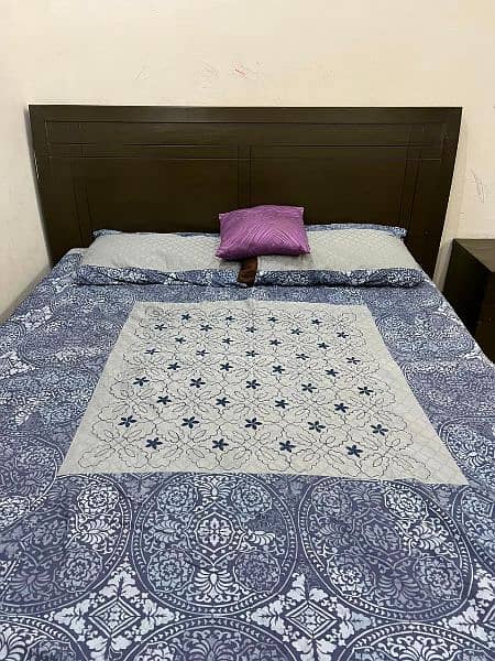 Bed Set Queen Size with Side Tables 1