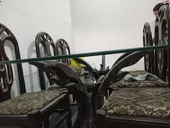 Dining Table with 6 chairs good condition 0