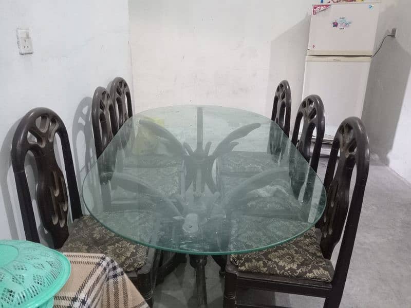 Dining Table with 6 chairs good condition 3