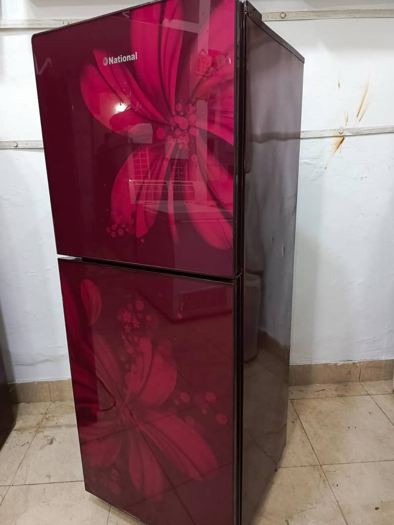 NAtional fridge medium sizee (0306=4462/443) lovely Sett 3