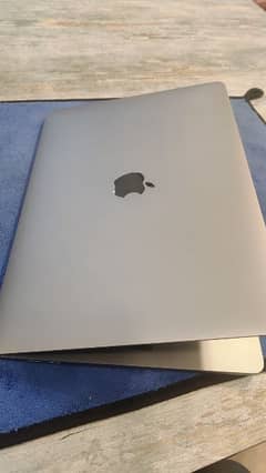 MacBook pro M1 chip 13 inch 2020