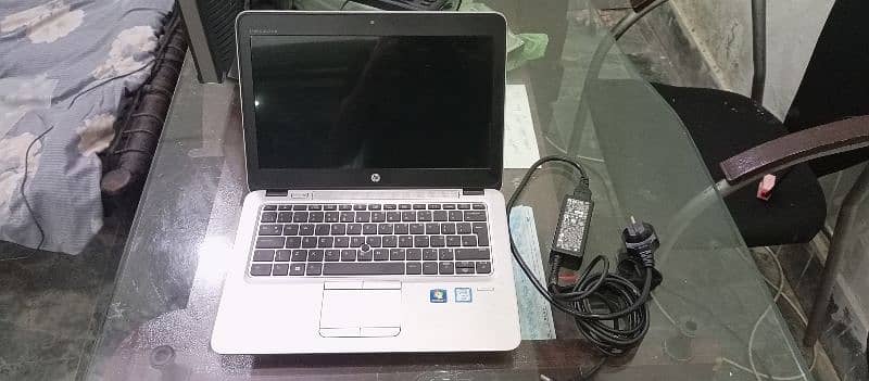 HP EliteBook 820 G3 Core i7 6Gen 1