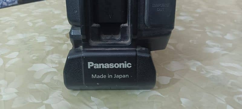 Canon 1300D & Panasonic Video Camera 5