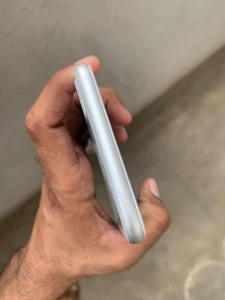 IPhone 8plus 64gb PTA Approved 4