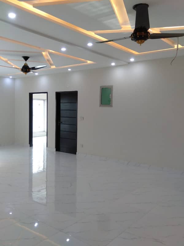 8 MARLA NEW HOUSE FOR RENT IN MILITARY ACCOUNTS COLLEGE ROAD LAHORE 8
