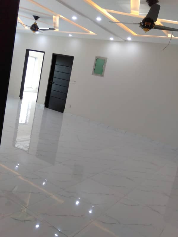 8 MARLA NEW HOUSE FOR RENT IN MILITARY ACCOUNTS COLLEGE ROAD LAHORE 9