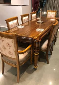 Elegant dining table with premium finishing