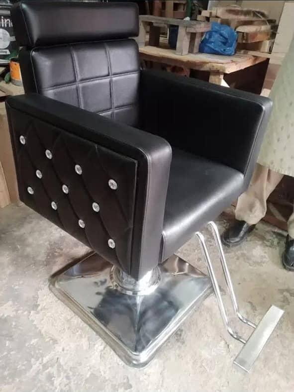 saloon chair/barber/hydraulic Chair/massage bed/troyle for sale 8