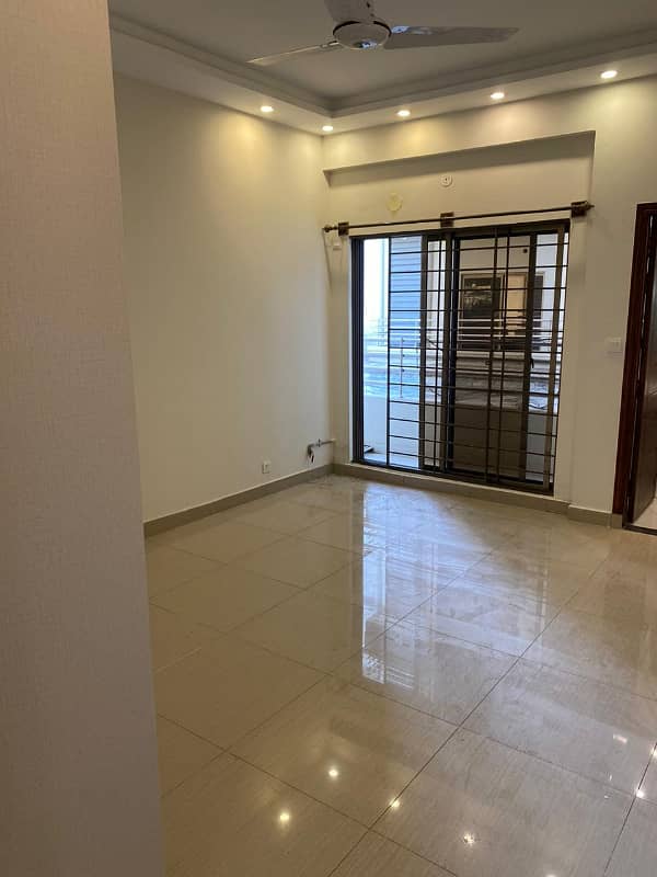 10 Marla 3 Bed Flat For Sale In DHA 5 Islamabad 5