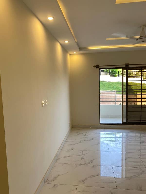10 Marla 3 Bed Flat For Sale In DHA 5 Islamabad 6