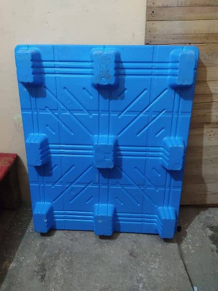 plastic and wooden pallets 11