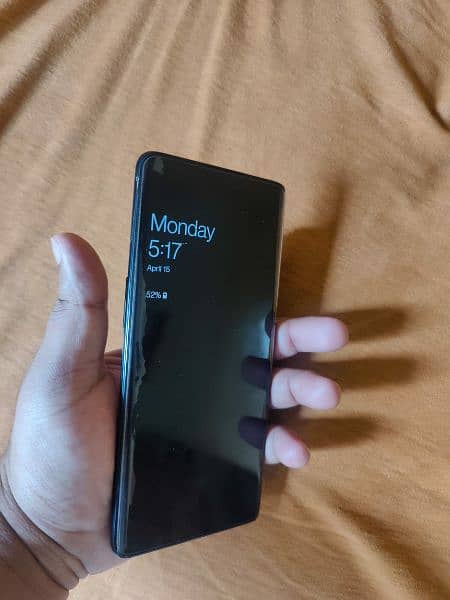 OnePlus 8 5G UW 4
