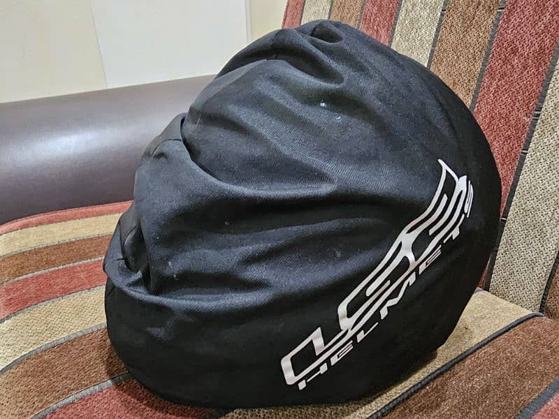 LS2 Strobe Face Lift Helmet in Brand New Condition 8