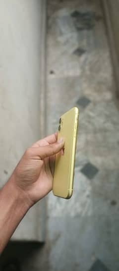 i Phone 11 non PTA 64GB{
 Only services prison inbox ma Aya}